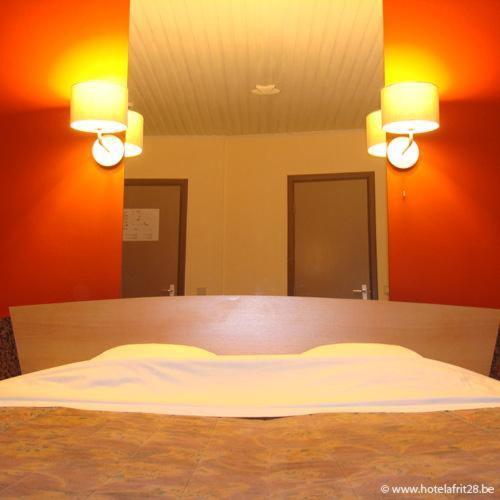 Afrit 28 Hotell Heusden-Zolder Exteriör bild